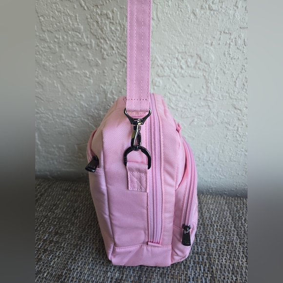 Lug Ranger Valentine Backpack – Pink Heart Quilt – Discontinued. BRAND NEW - Picture 2 of 8